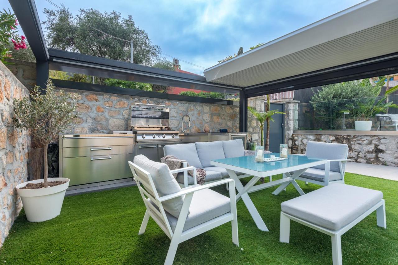 Deluxe Villa Graziella 200 M From The Beach إز المظهر الخارجي الصورة