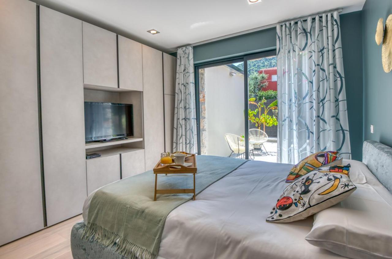 Deluxe Villa Graziella 200 M From The Beach إز المظهر الخارجي الصورة